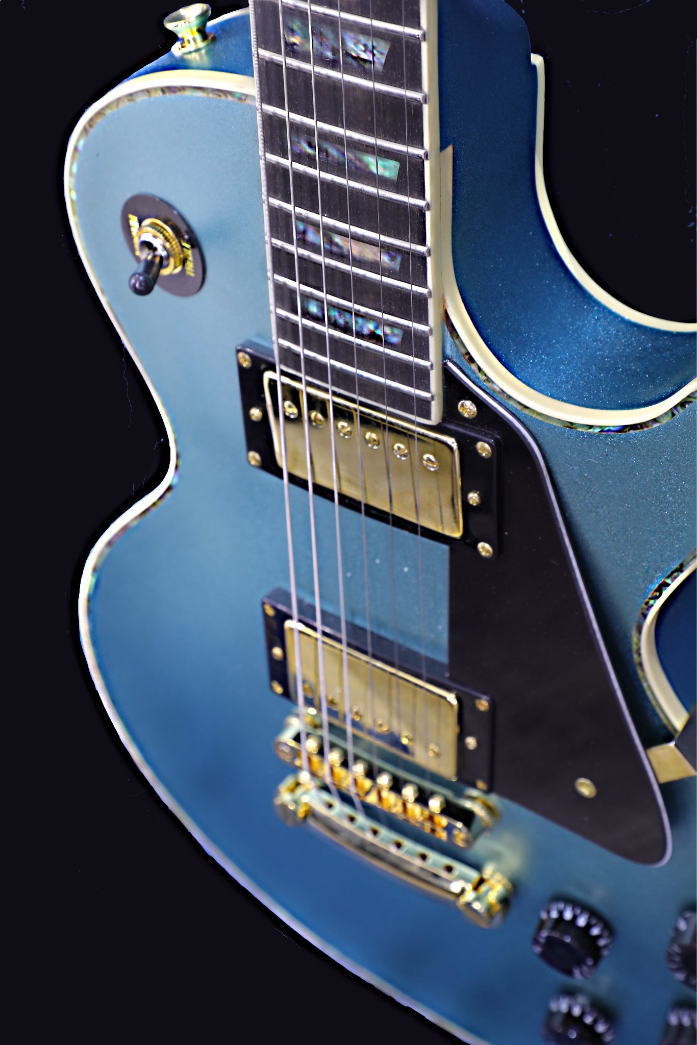 Howler Light Pelham Blue Left or Right Hand With Wolf Hard Case and Pro-Luthier Set Up (Copy)