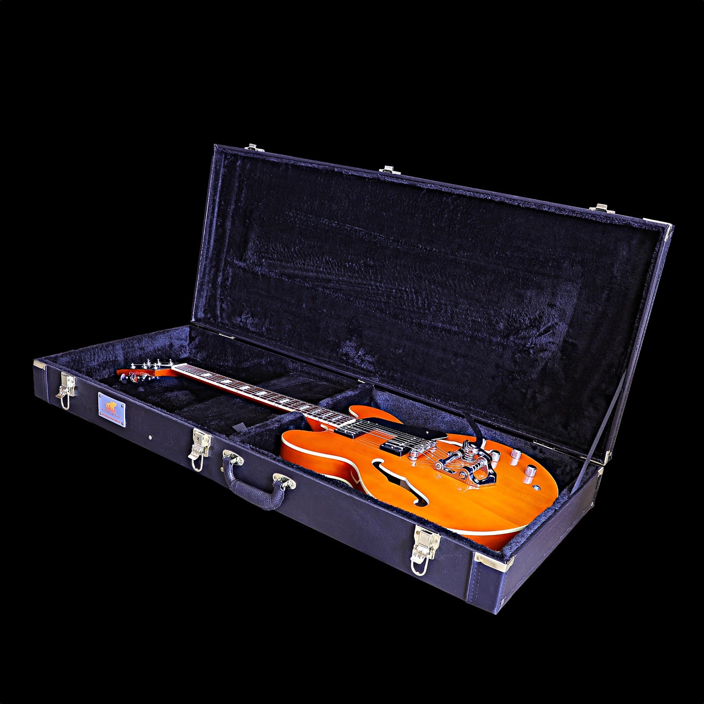 Chuck Left Hand With Wolf Hard Case and Pro-Luthier Set Up